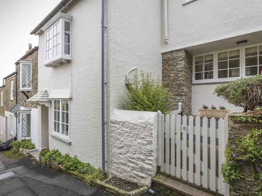 11 Robinsons Row - Photo 3