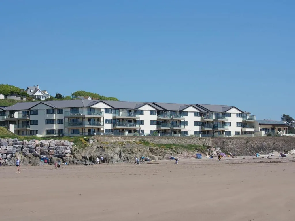 12 Burgh Island Causeway