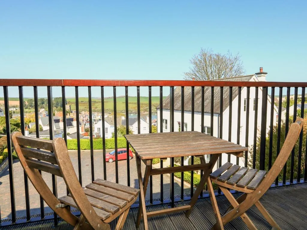 15 Combehaven - Photo 4