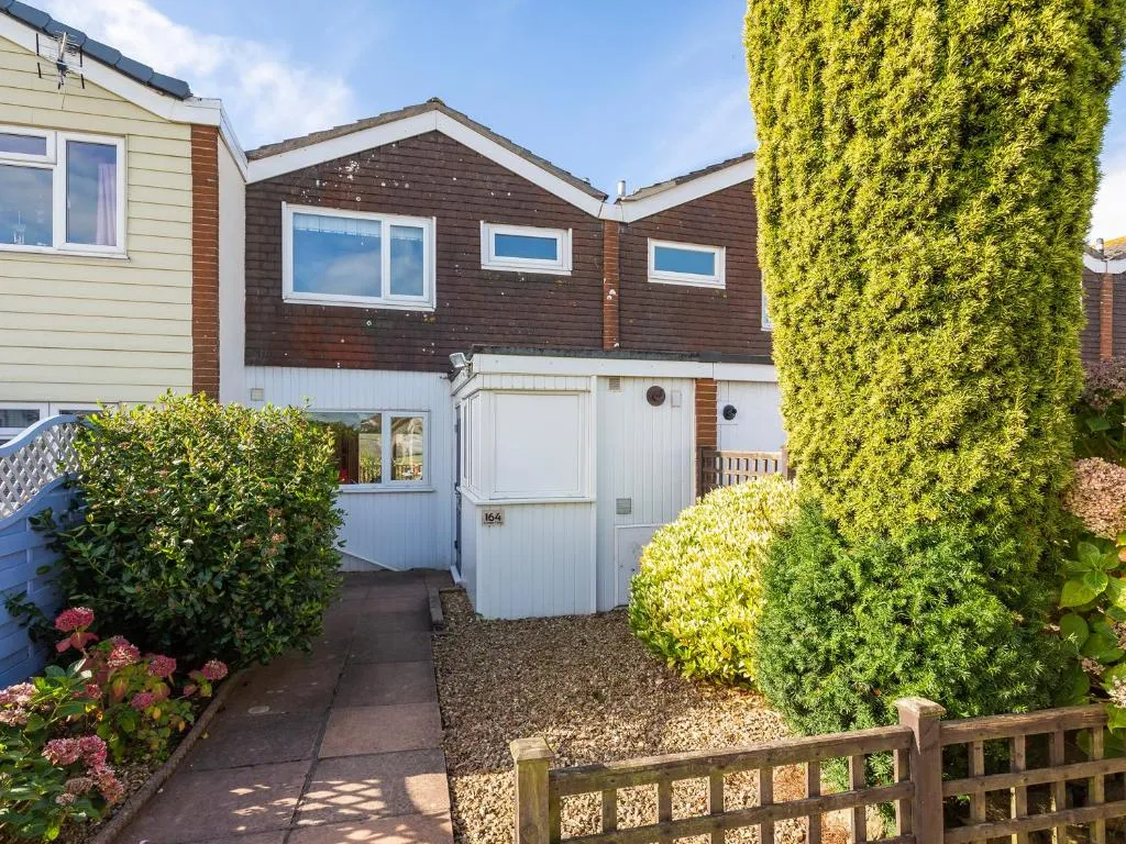 164 Cumber Close - Photo 2
