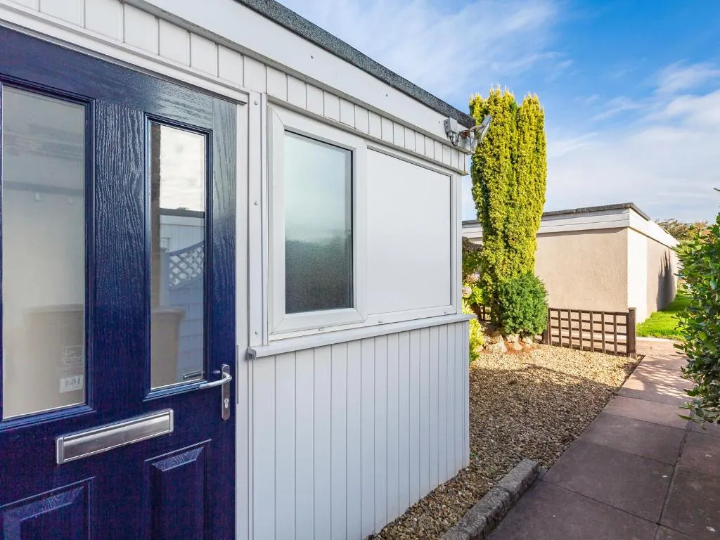164 Cumber Close - Photo 3