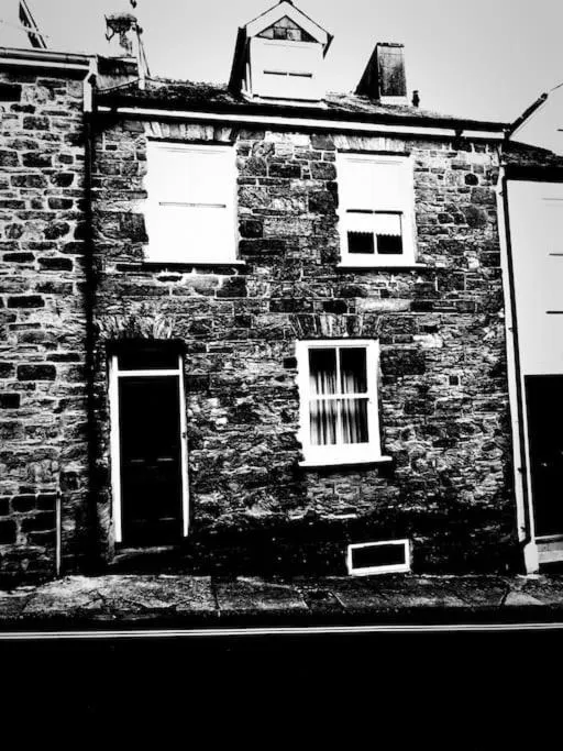 18 Church Street - Photo 2