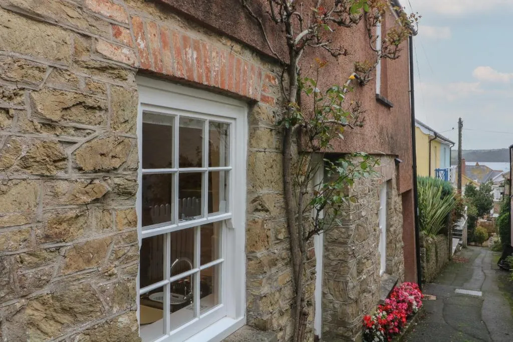 18 Robinsons Row - Photo 2