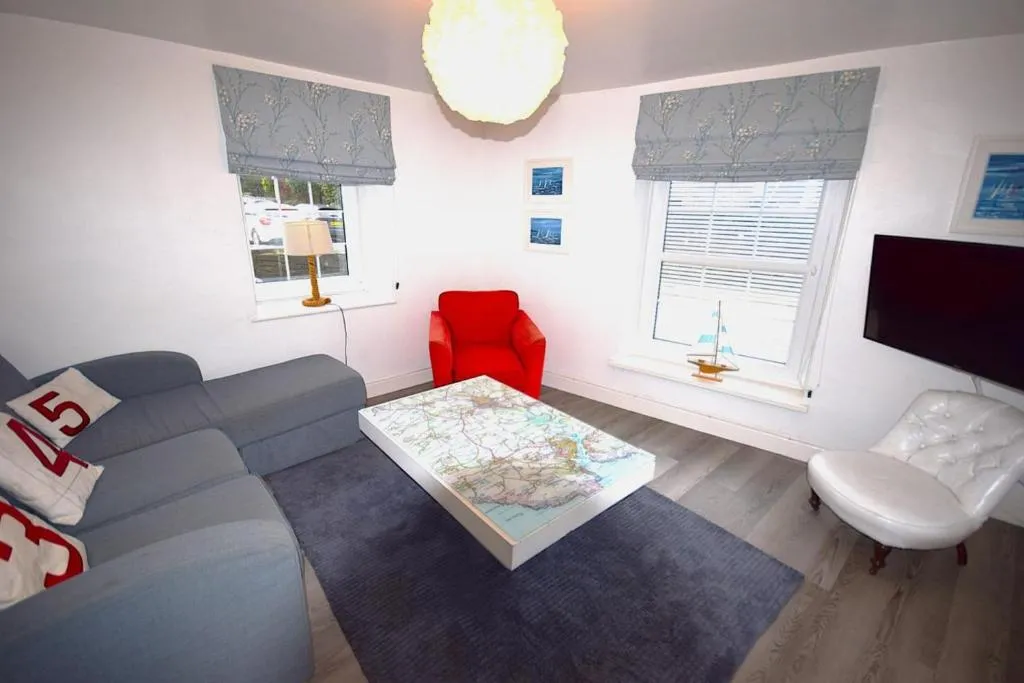 Chestnut Cottage - Photo 3