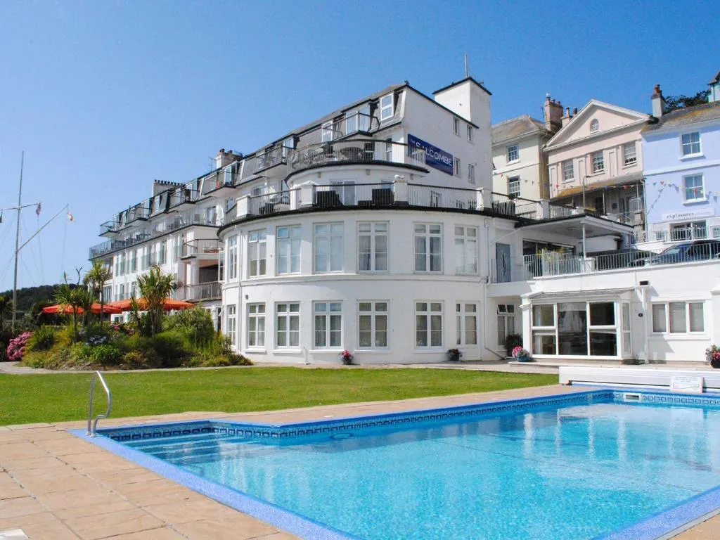 24 The Salcombe