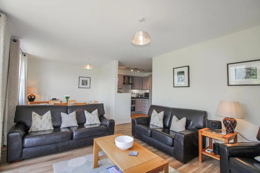 3 Combehaven
