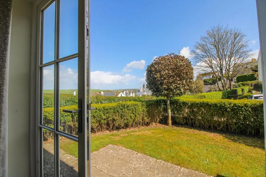 3 Combehaven - Photo 5