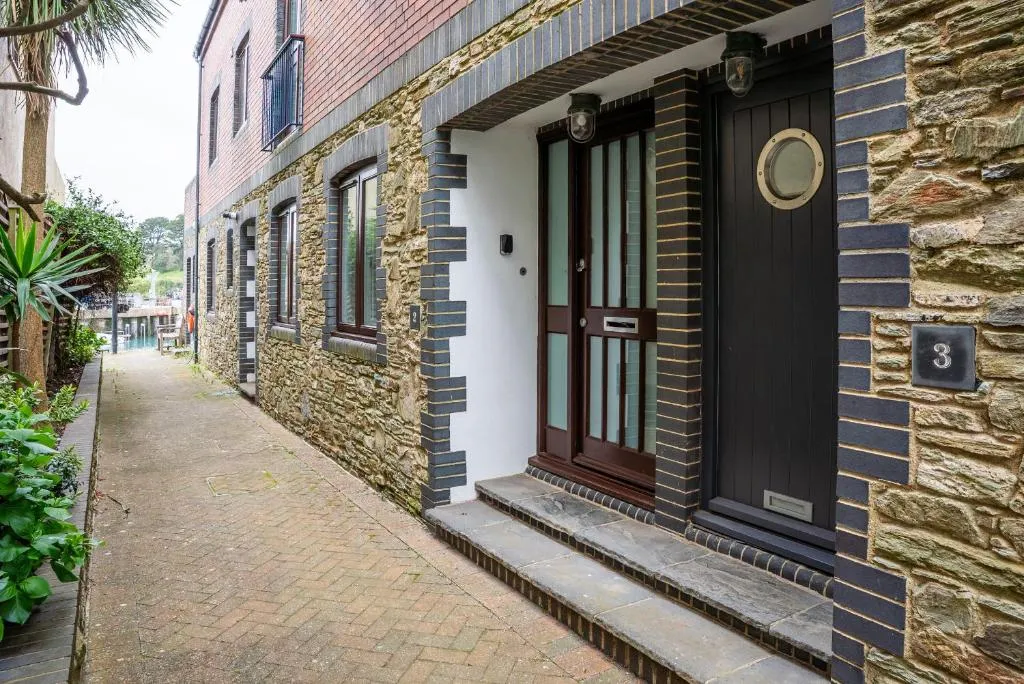 3 Cookes Quay - Photo 2