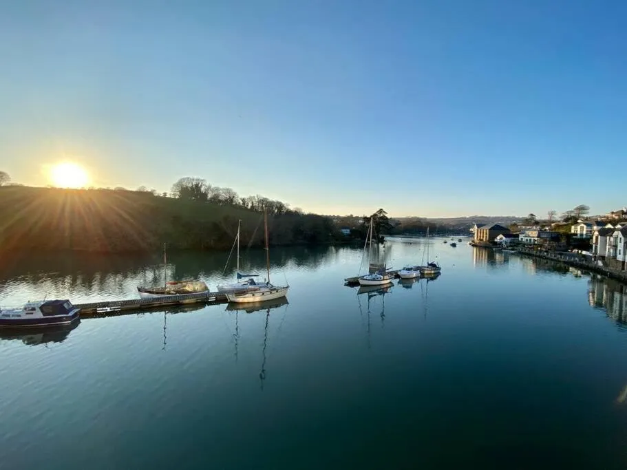3 The Boatyard - Luxurious waterside 4 bed townhouse, lift, parking - Photo 4