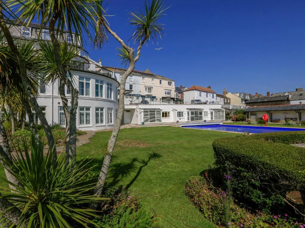37 The Salcombe - Photo 4