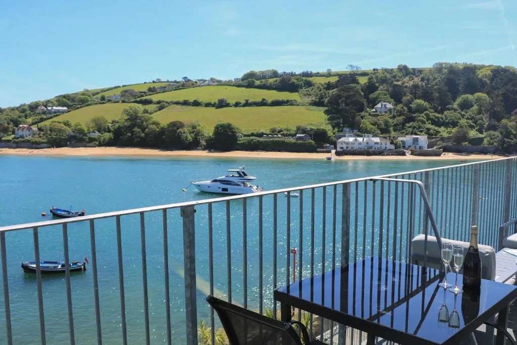 37 The Salcombe - Photo 5