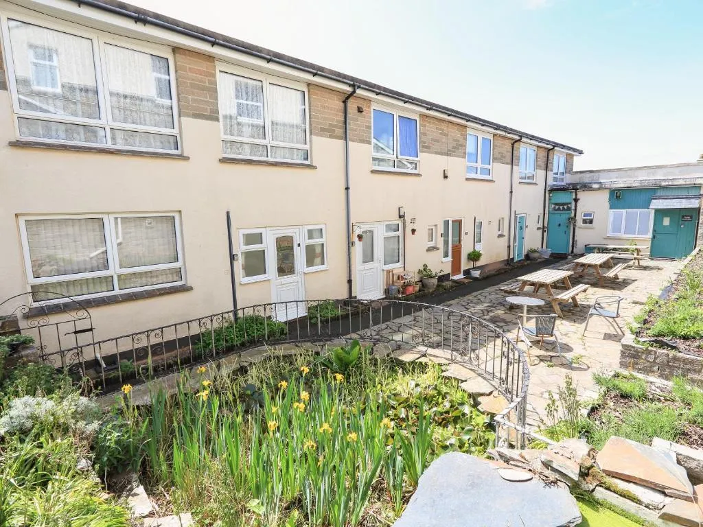 4 Thornlea Mews - Photo 2