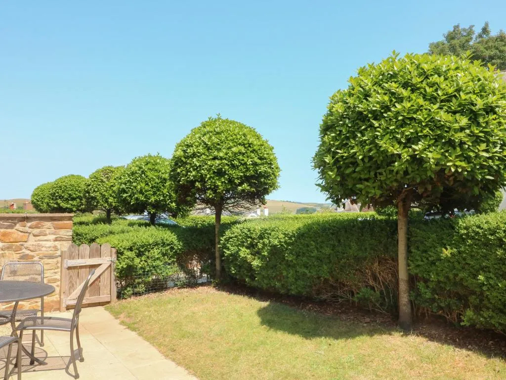 5 Combehaven - Photo 5