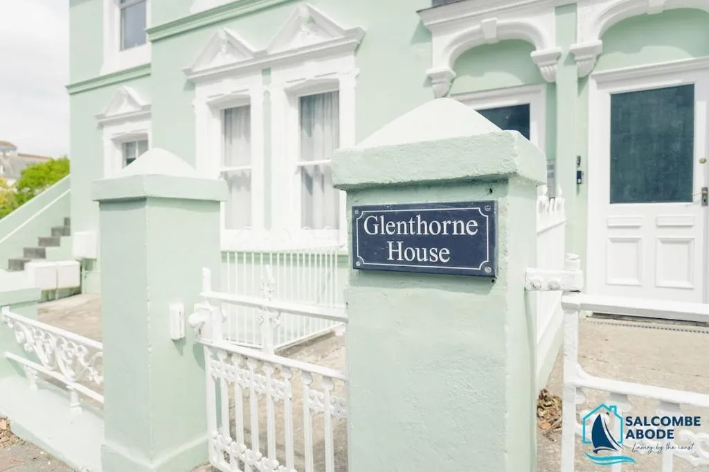 5 Glenthorne-Cosy Retreat - Harbour View & Parking