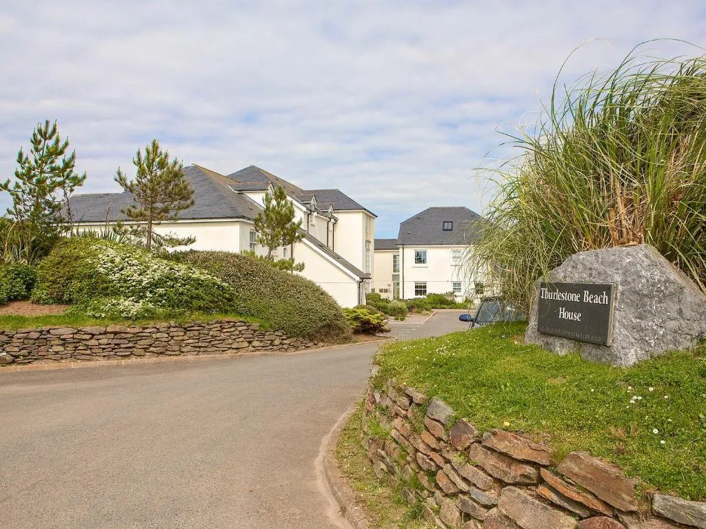 8 Thurlestone Beach - Photo 3