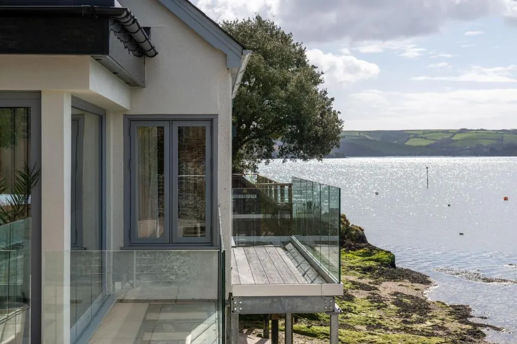 Anchor Boathouse - Photo 3