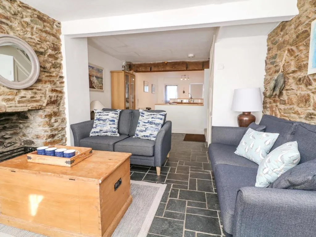 Bumblebee Cottage - Photo 5