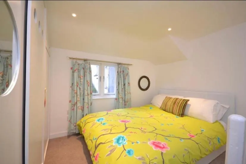 Compact, central apartment, dog friendly. - Photo 5