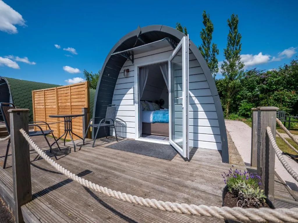 Cosy Glamping Pod with Ensuite WC Near Kingsbridge & Salcombe - Photo 2