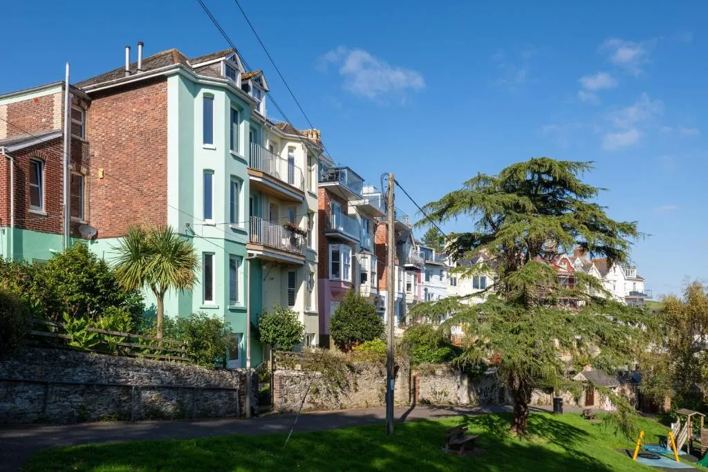 Courtenay Studio - Photo 2