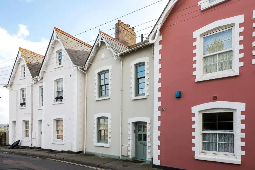 Dorset House, Salcombe, with Free Parking