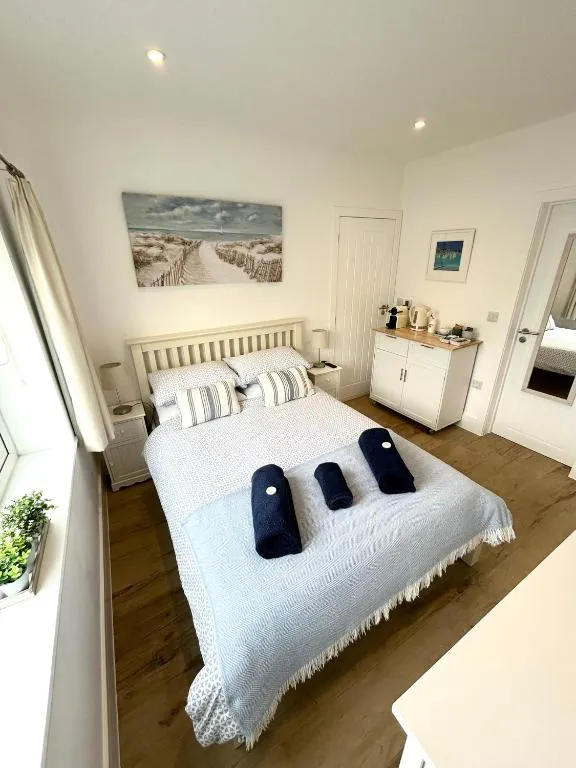 Salcombe Bolthole Room - Photo 2