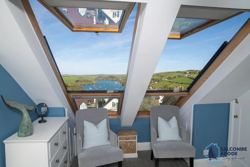 Stylish Sanctuary - Estuary Views - Outside Space - Photo 2