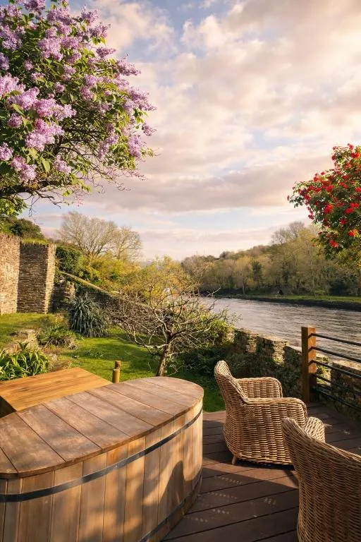 The Boathouse - Salcombe - Spring Time Tiny Home - Photo 4