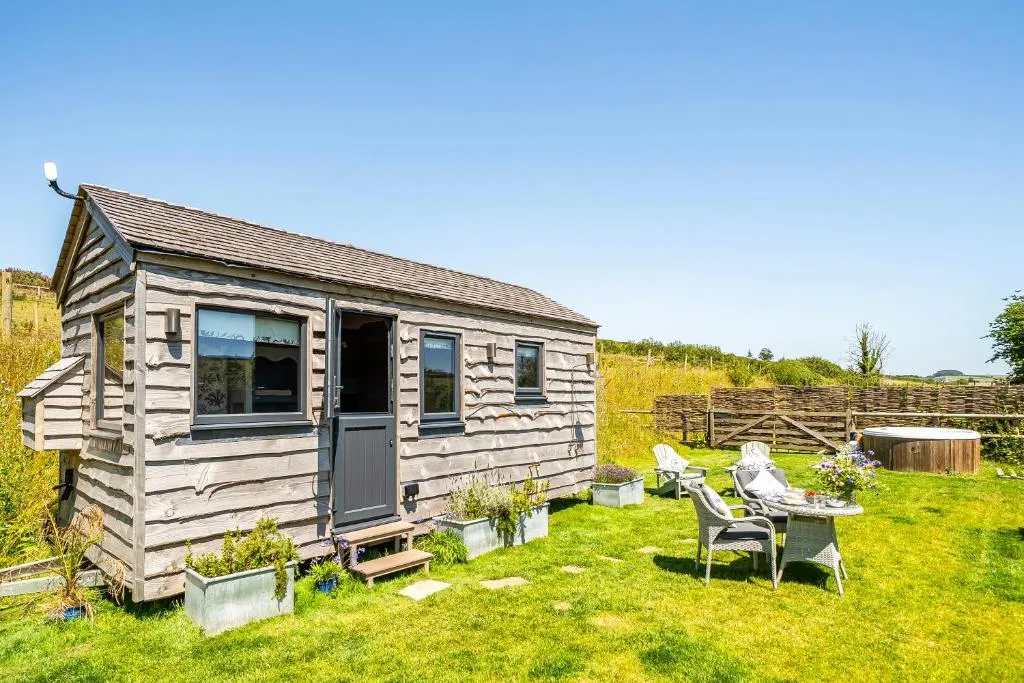 The Cabin at Salcombe Farm - Photo 5