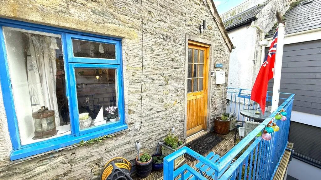 The Cabin - Hidden Retreat in the Heart of Salcombe
