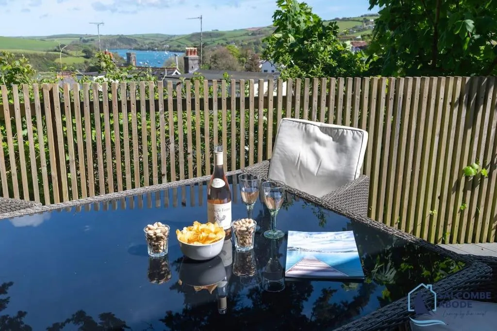 The Hideout-Boutique Cabin, Estuary View & Parking - Photo 3