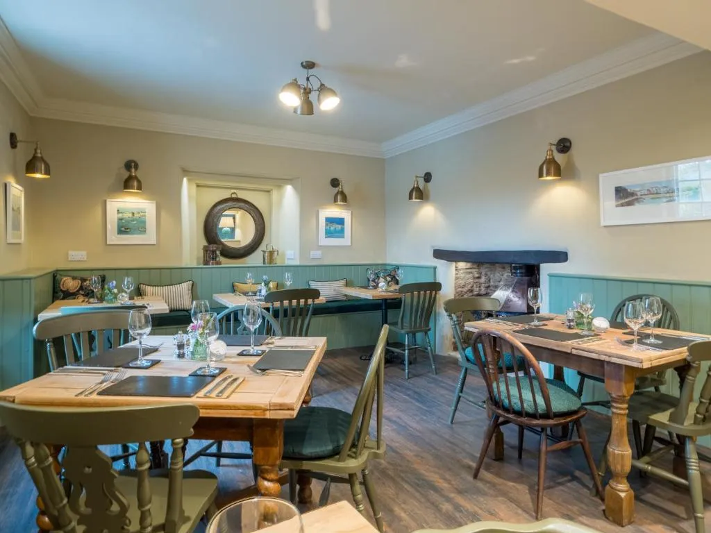 The Tradesmans Arms - Photo 2
