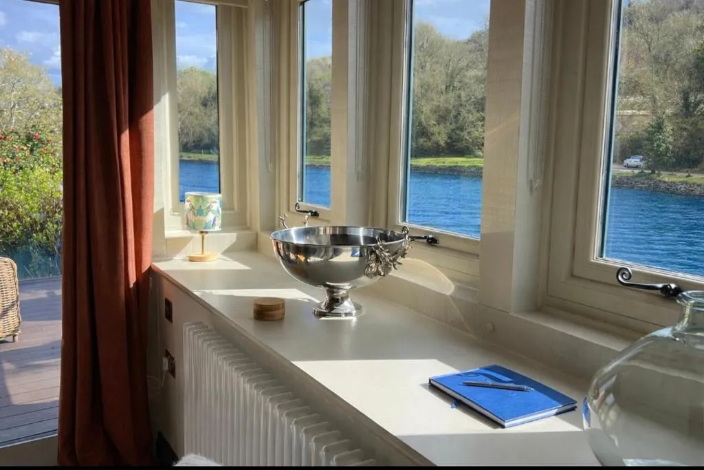 Waterside Manor and Boathouse , Salcombe - Sleeps 8 with parking - Photo 5